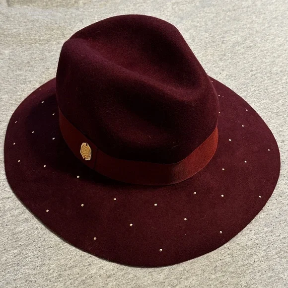 Vince Camuto 100% Wool Fedora w Gold Accents, Burgundy, 6”x7.5” Adjustable - Picture 1 of 8